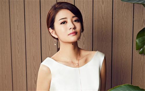 安以轩爆料戚薇视频播放,揭秘娱乐圈幕后真相